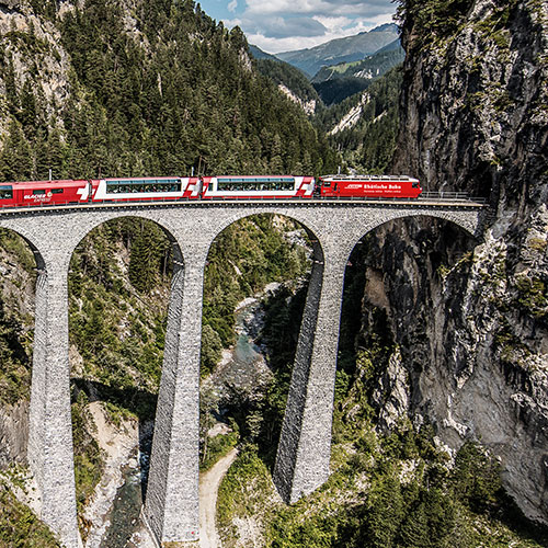 Viaje tren Alpes suiza glacier express
